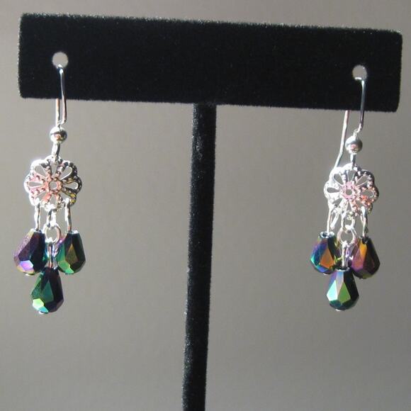 Silver medallion short chandelier earrings - Picture 4 of 6